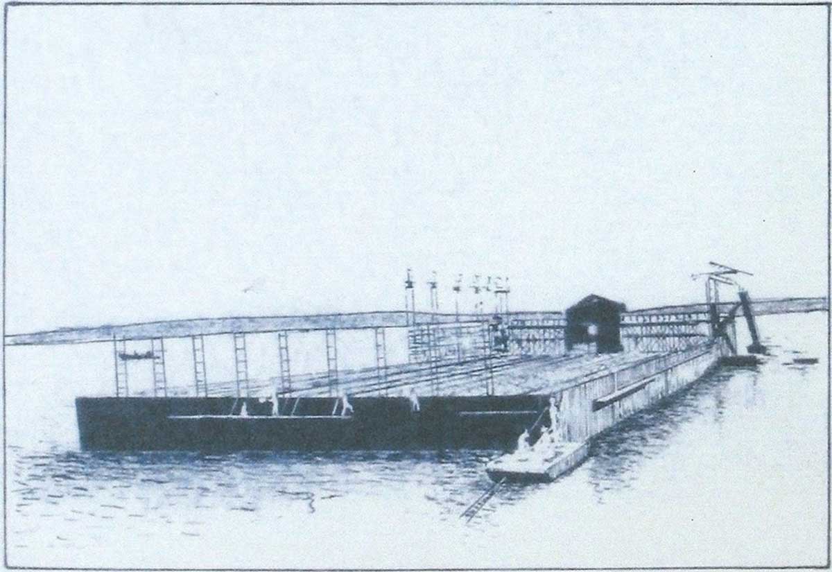 « Fonçage du caisson du bassin de radoub de Diego Suarez à son emplacement définitif (1907 - 1908) »
